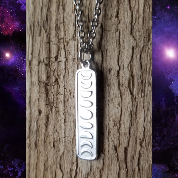 🖤 Moon Phase Stainless Steel Necklace - Picture 2 of 8